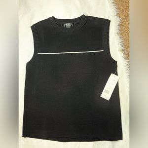 black vest with vertical line
